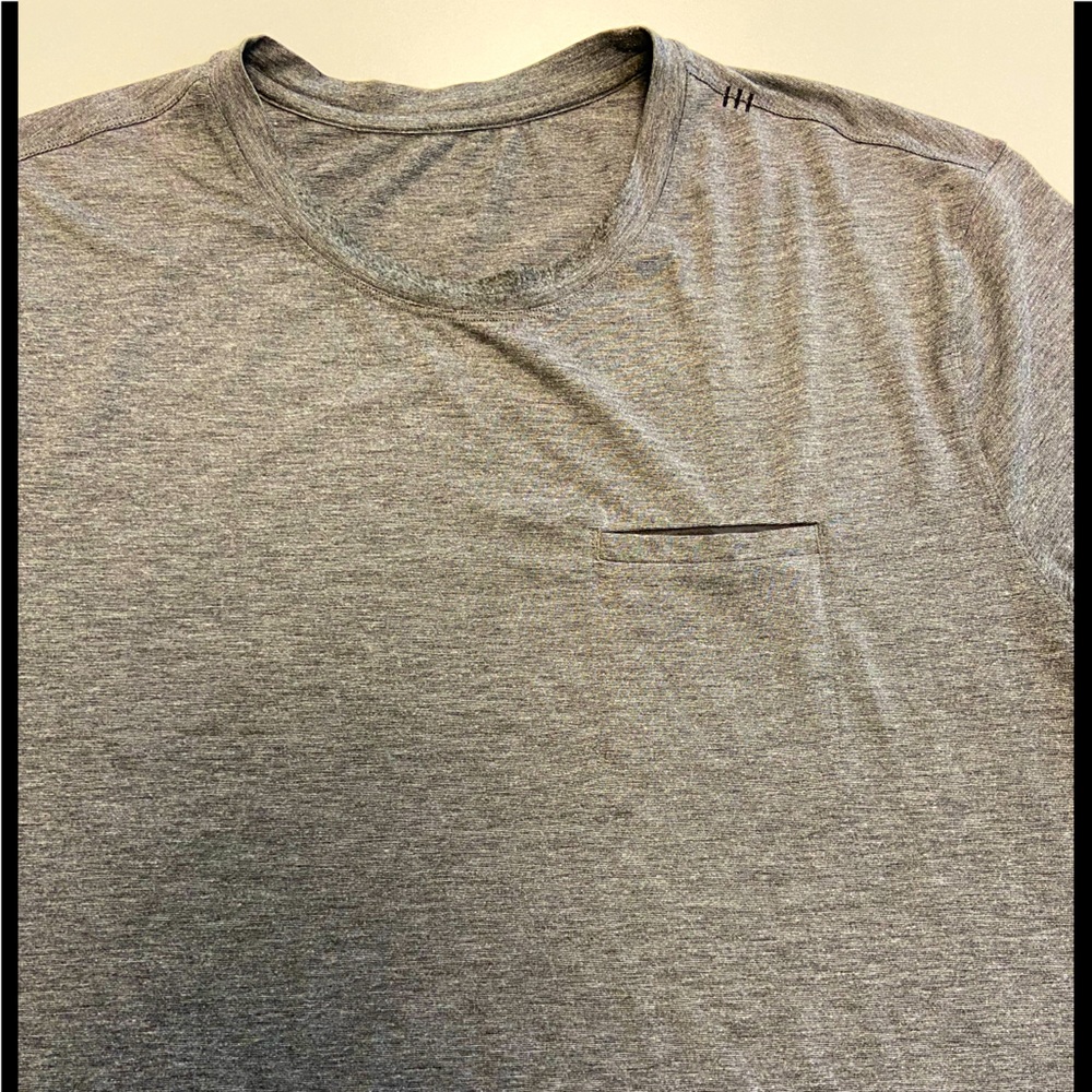 Lululemon sz xxl charcoal grey EUC shirt